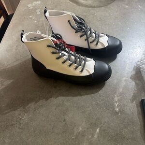 Hunter Monochrome Lace-Up Boots